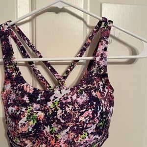 Lululemon energy bra size 4